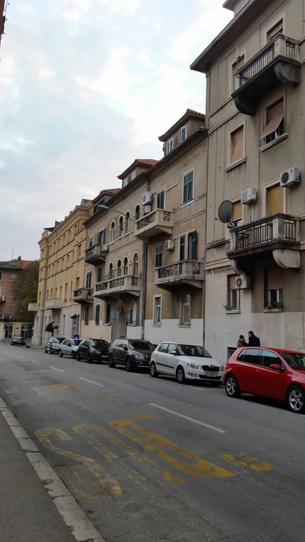 Split Dreams Apartments Kamer foto