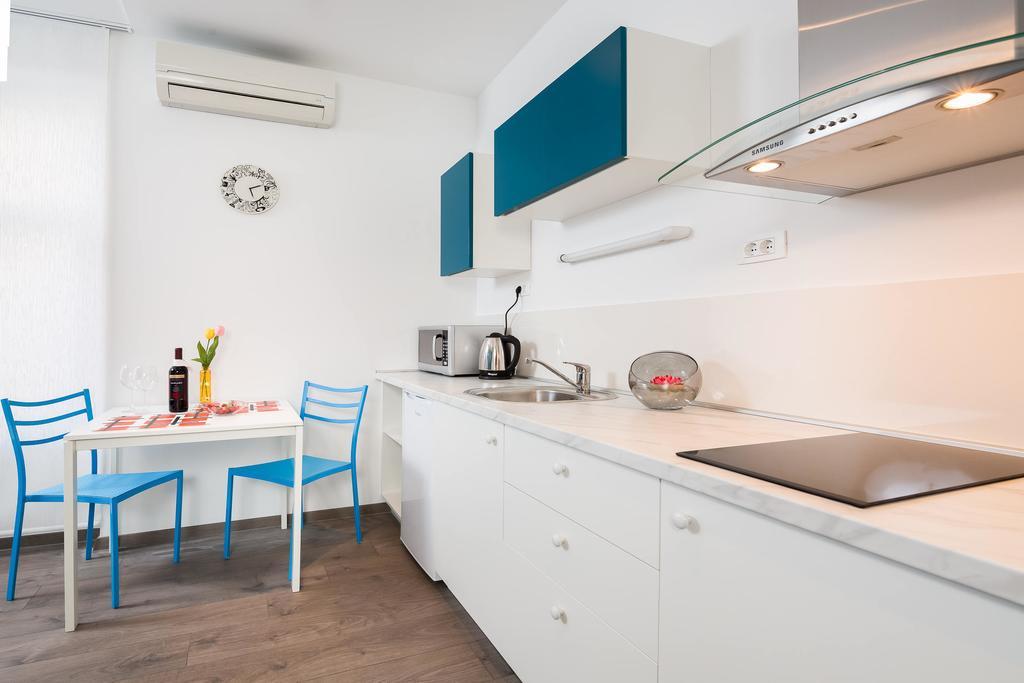 Split Dreams Apartments Kamer foto
